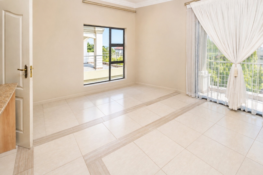 4 Bedroom Property for Sale in Kosmos Ridge North West